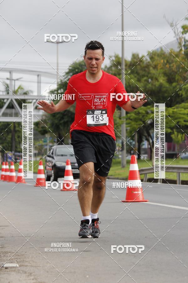 Buy your photos of the eventSantander Track & Field Run Series - Shopping Tambor on Fotop