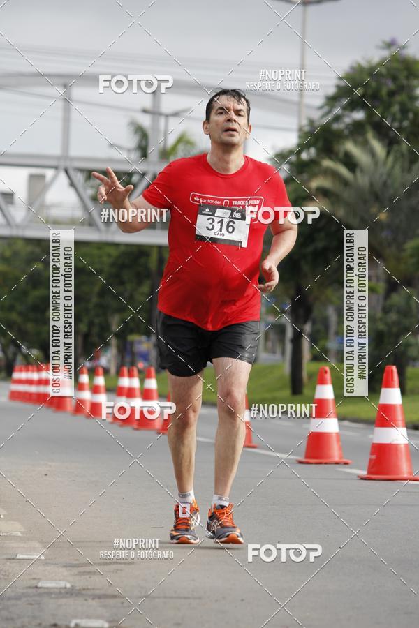 Buy your photos of the eventSantander Track & Field Run Series - Shopping Tambor on Fotop