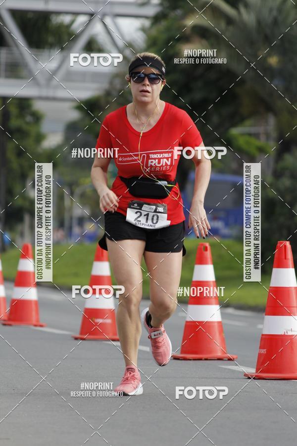 Buy your photos of the eventSantander Track & Field Run Series - Shopping Tambor on Fotop