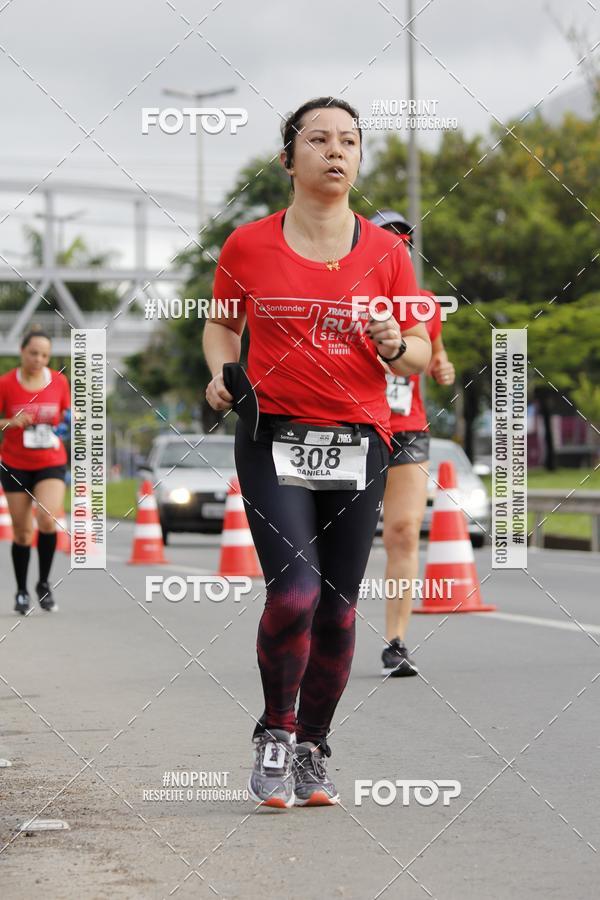Buy your photos of the eventSantander Track & Field Run Series - Shopping Tambor on Fotop