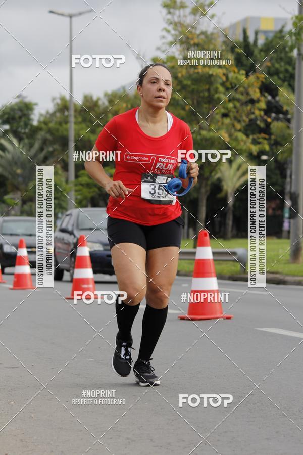 Buy your photos of the eventSantander Track & Field Run Series - Shopping Tambor on Fotop