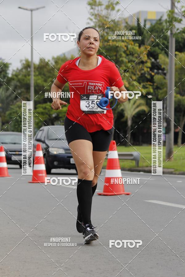 Buy your photos of the eventSantander Track & Field Run Series - Shopping Tambor on Fotop