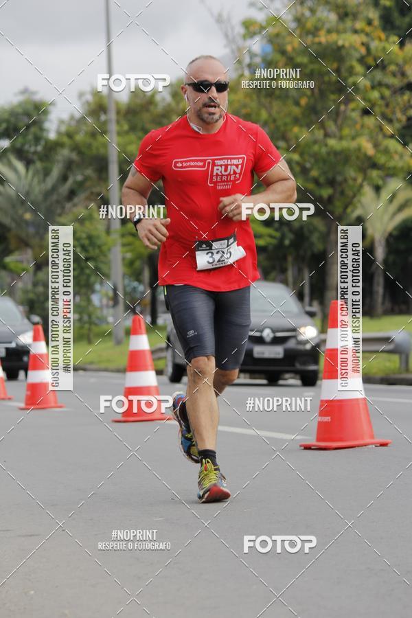 Buy your photos of the eventSantander Track & Field Run Series - Shopping Tambor on Fotop