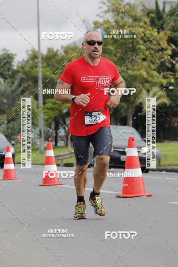 Buy your photos of the eventSantander Track & Field Run Series - Shopping Tambor on Fotop