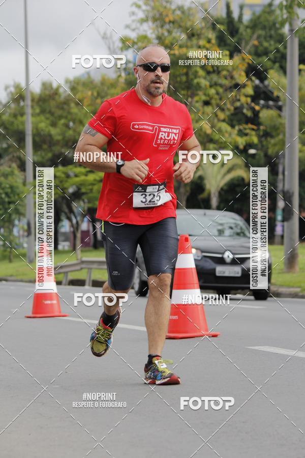 Buy your photos of the eventSantander Track & Field Run Series - Shopping Tambor on Fotop
