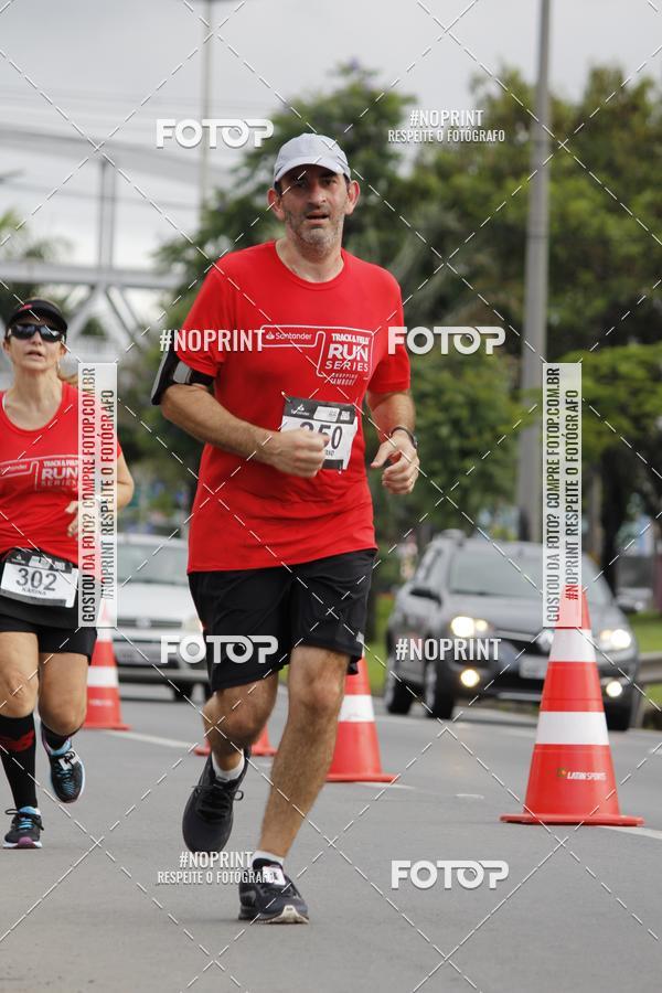 Buy your photos of the eventSantander Track & Field Run Series - Shopping Tambor on Fotop