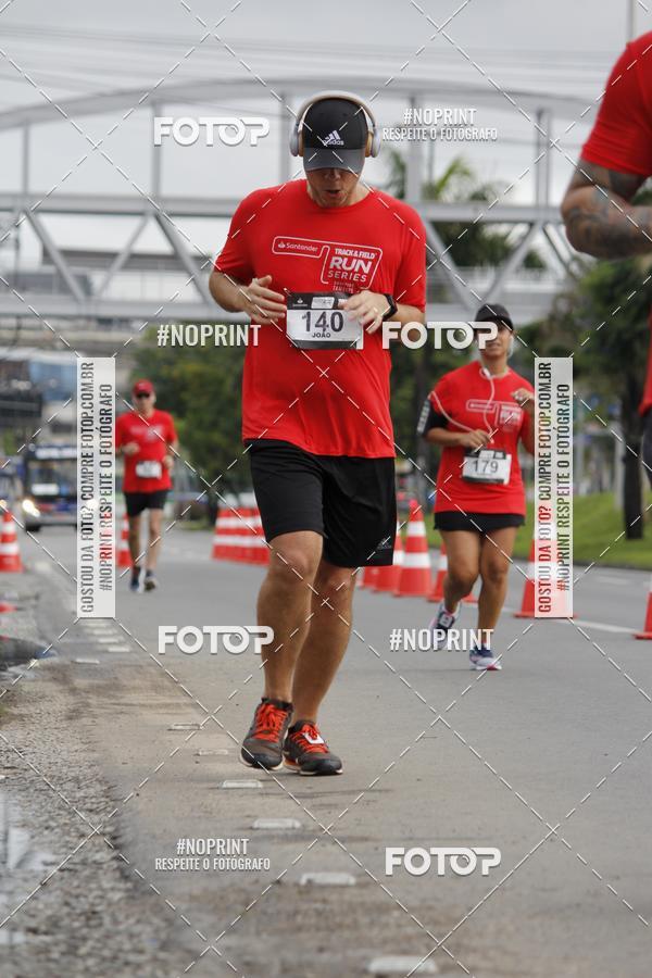 Buy your photos of the eventSantander Track & Field Run Series - Shopping Tambor on Fotop