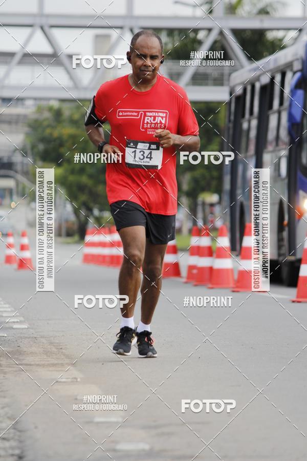 Buy your photos of the eventSantander Track & Field Run Series - Shopping Tambor on Fotop