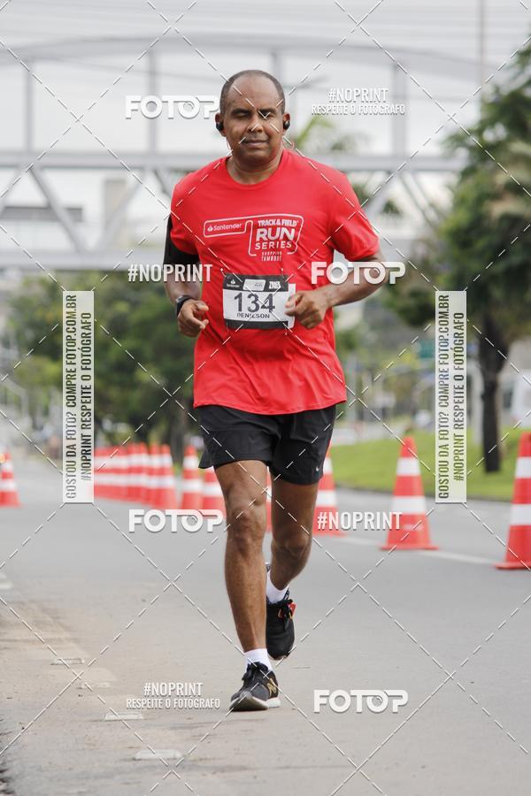 Buy your photos of the eventSantander Track & Field Run Series - Shopping Tambor on Fotop