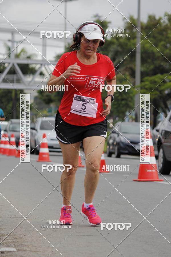 Buy your photos of the eventSantander Track & Field Run Series - Shopping Tambor on Fotop