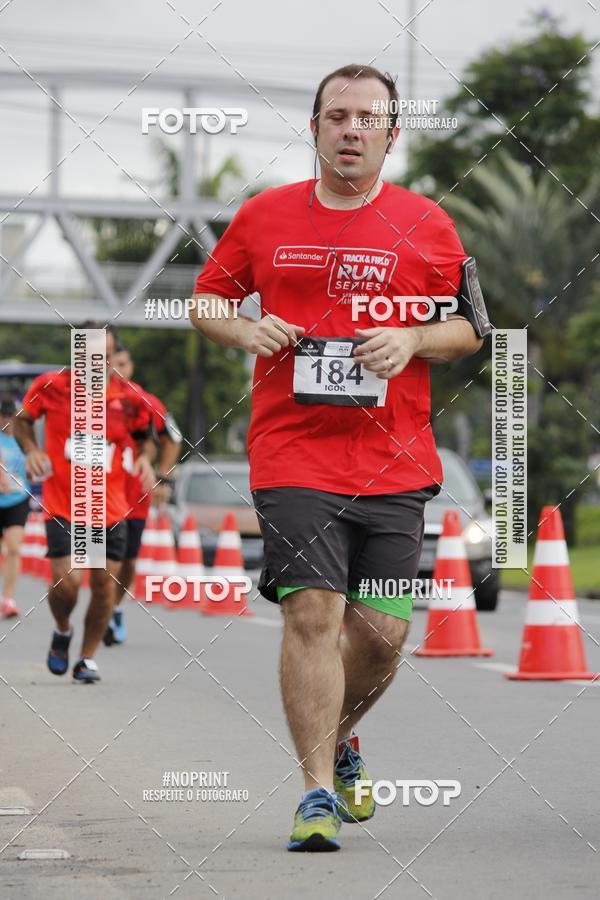 Buy your photos of the eventSantander Track & Field Run Series - Shopping Tambor on Fotop