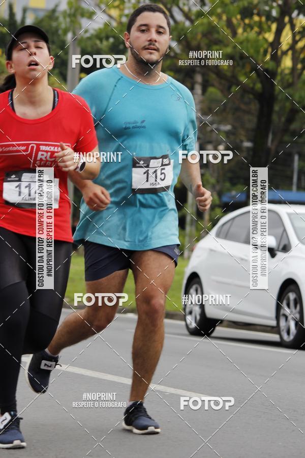 Buy your photos of the eventSantander Track & Field Run Series - Shopping Tambor on Fotop