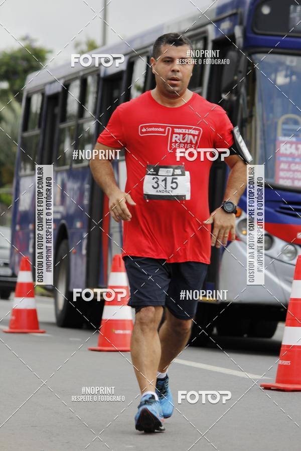 Buy your photos of the eventSantander Track & Field Run Series - Shopping Tambor on Fotop