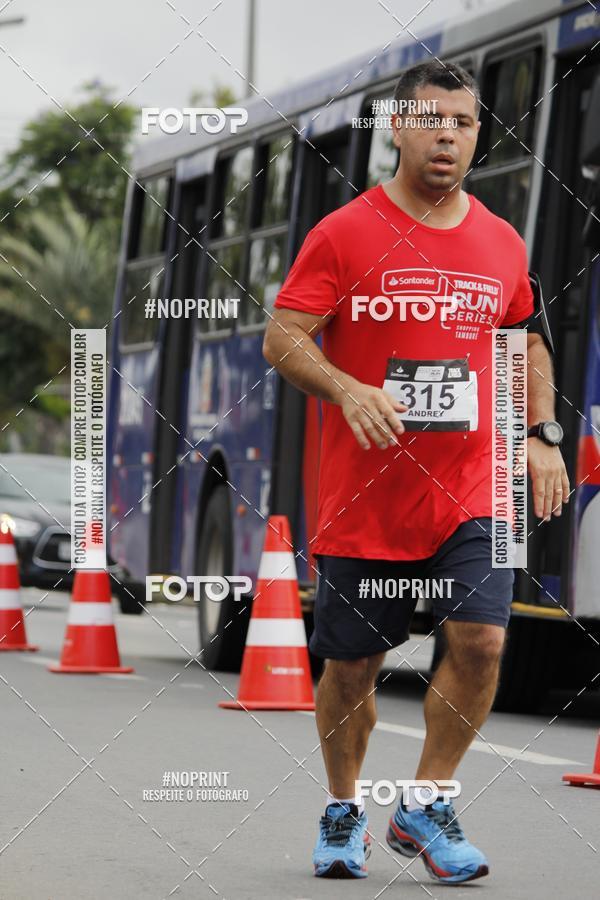 Buy your photos of the eventSantander Track & Field Run Series - Shopping Tambor on Fotop