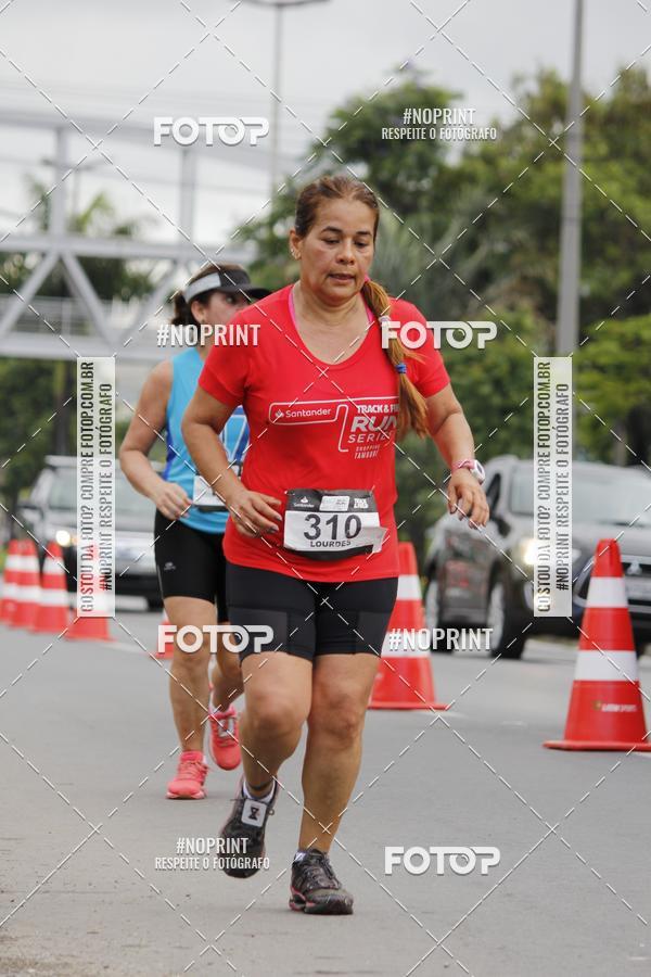 Buy your photos of the eventSantander Track & Field Run Series - Shopping Tambor on Fotop