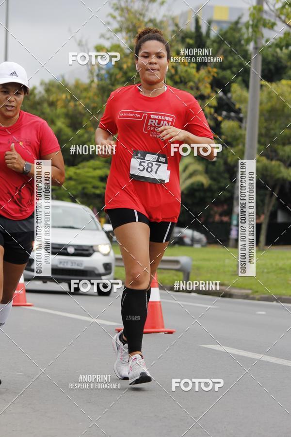 Buy your photos of the eventSantander Track & Field Run Series - Shopping Tambor on Fotop