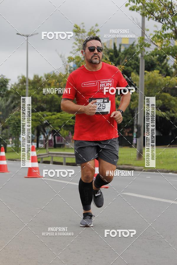Buy your photos of the eventSantander Track & Field Run Series - Shopping Tambor on Fotop