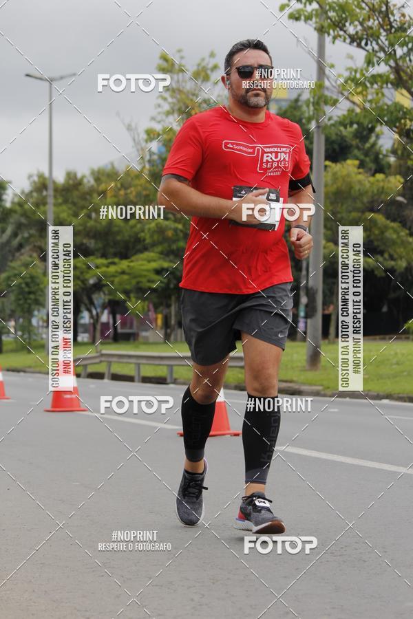 Buy your photos of the eventSantander Track & Field Run Series - Shopping Tambor on Fotop