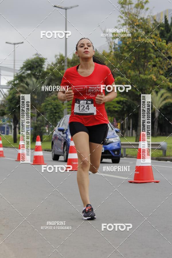 Buy your photos of the eventSantander Track & Field Run Series - Shopping Tambor on Fotop