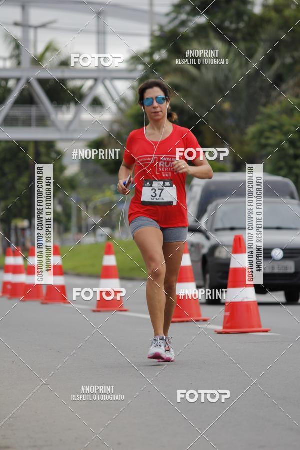 Buy your photos of the eventSantander Track & Field Run Series - Shopping Tambor on Fotop
