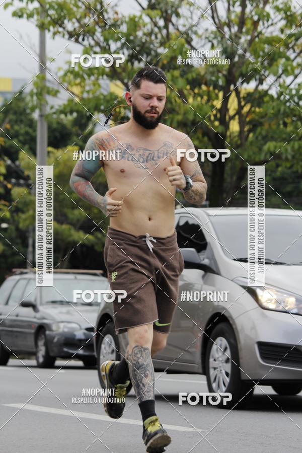 Buy your photos of the eventSantander Track & Field Run Series - Shopping Tambor on Fotop