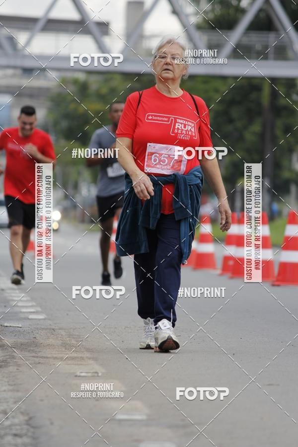 Buy your photos of the eventSantander Track & Field Run Series - Shopping Tambor on Fotop