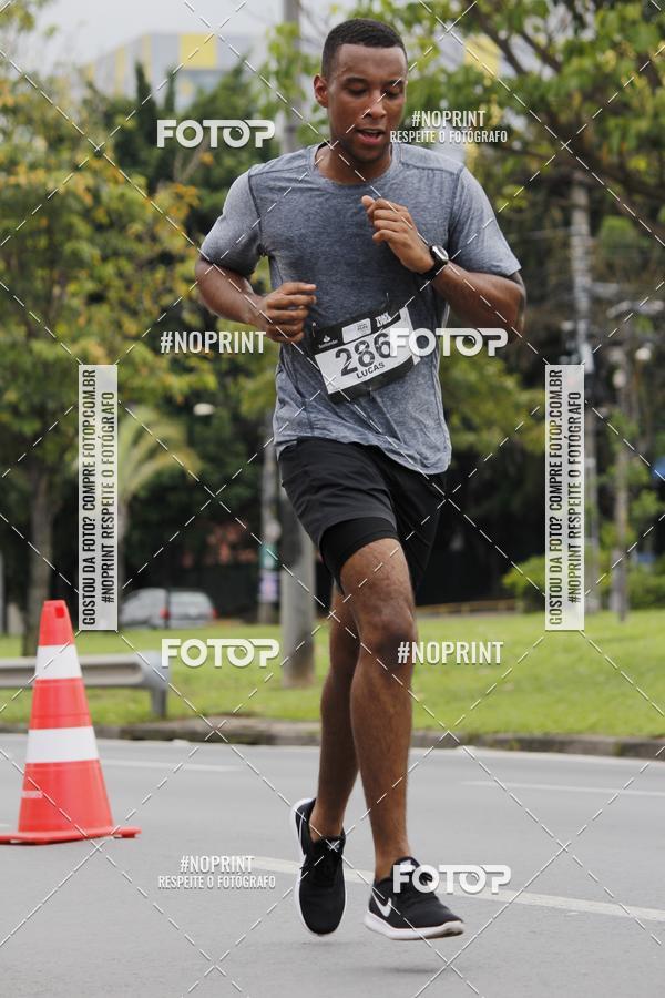 Buy your photos of the eventSantander Track & Field Run Series - Shopping Tambor on Fotop