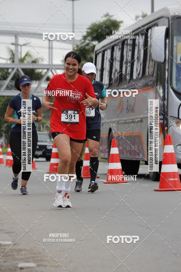 Buy your photos of the eventSantander Track & Field Run Series - Shopping Tambor on Fotop
