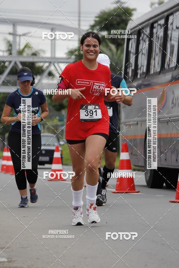 Buy your photos of the eventSantander Track & Field Run Series - Shopping Tambor on Fotop