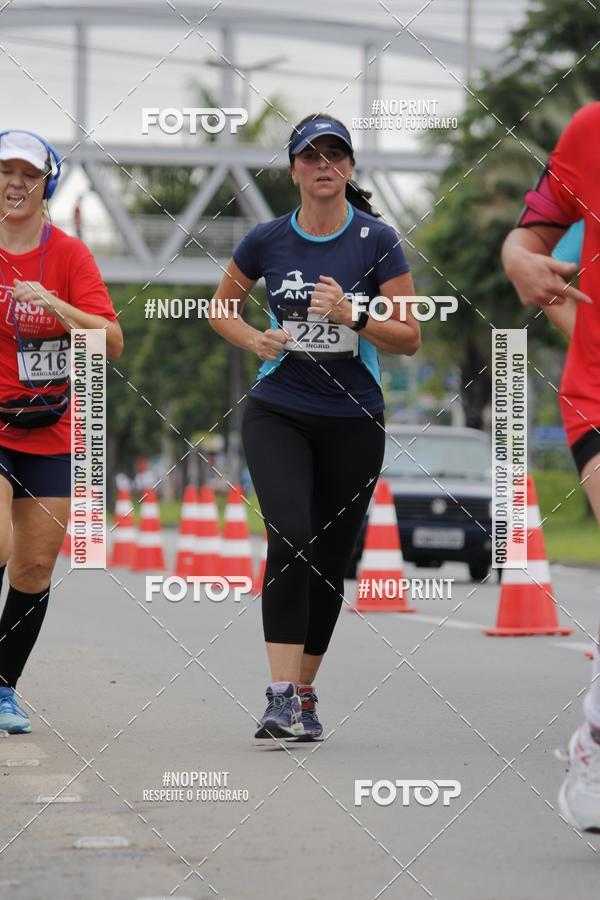 Buy your photos of the eventSantander Track & Field Run Series - Shopping Tambor on Fotop