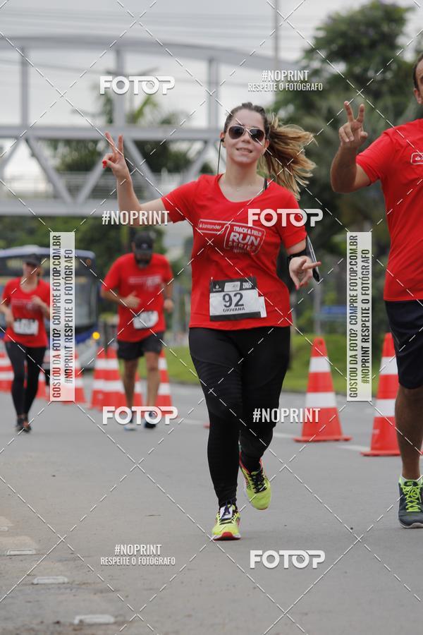 Buy your photos of the eventSantander Track & Field Run Series - Shopping Tambor on Fotop