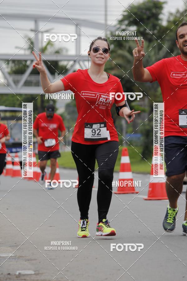 Buy your photos of the eventSantander Track & Field Run Series - Shopping Tambor on Fotop