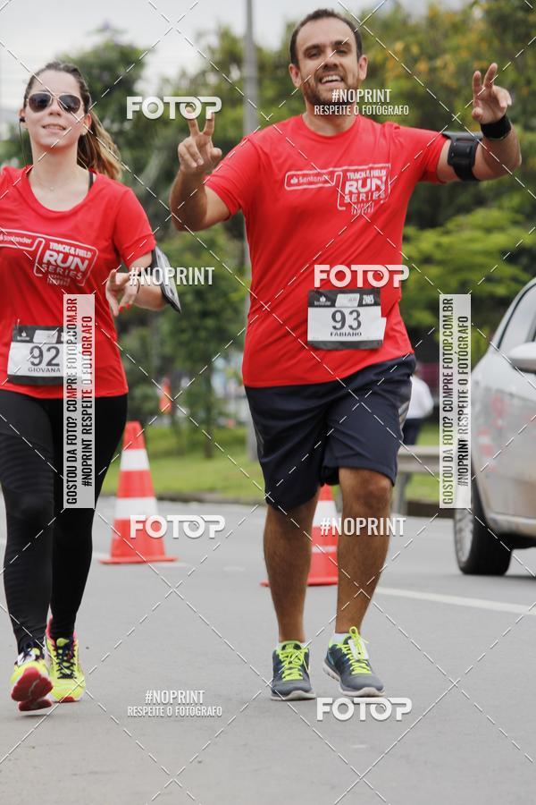 Buy your photos of the eventSantander Track & Field Run Series - Shopping Tambor on Fotop