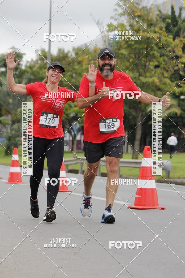 Buy your photos of the eventSantander Track & Field Run Series - Shopping Tambor on Fotop