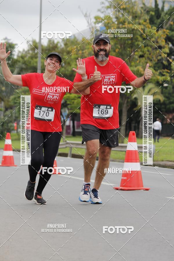 Buy your photos of the eventSantander Track & Field Run Series - Shopping Tambor on Fotop