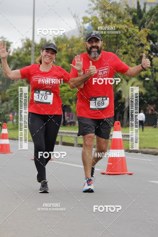 Buy your photos of the eventSantander Track & Field Run Series - Shopping Tambor on Fotop
