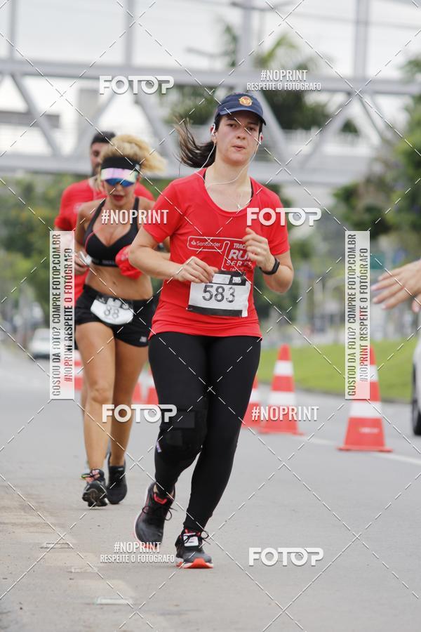 Buy your photos of the eventSantander Track & Field Run Series - Shopping Tambor on Fotop