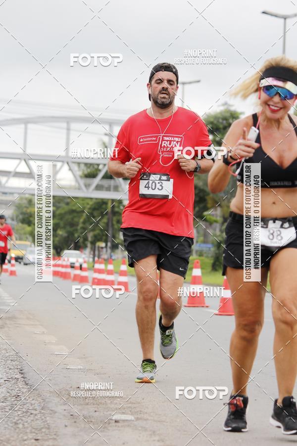 Buy your photos of the eventSantander Track & Field Run Series - Shopping Tambor on Fotop