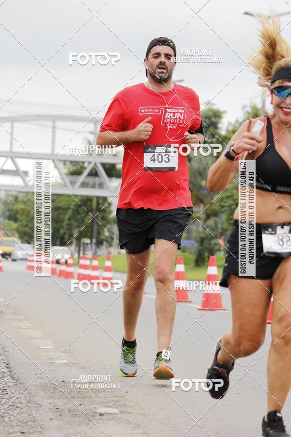 Buy your photos of the eventSantander Track & Field Run Series - Shopping Tambor on Fotop