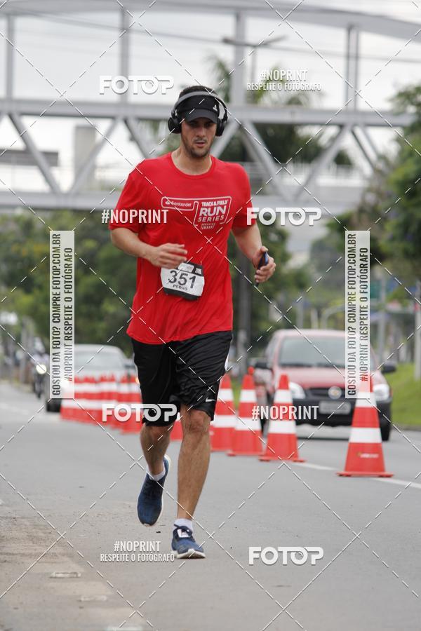 Buy your photos of the eventSantander Track & Field Run Series - Shopping Tambor on Fotop