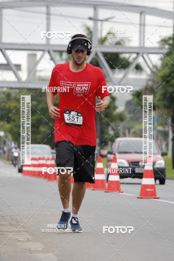 Buy your photos of the eventSantander Track & Field Run Series - Shopping Tambor on Fotop