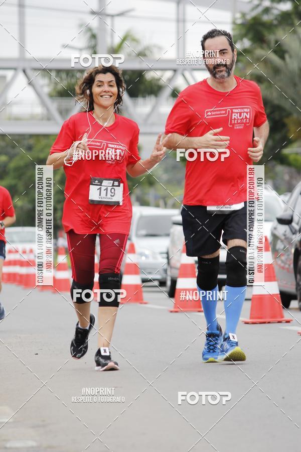 Buy your photos of the eventSantander Track & Field Run Series - Shopping Tambor on Fotop