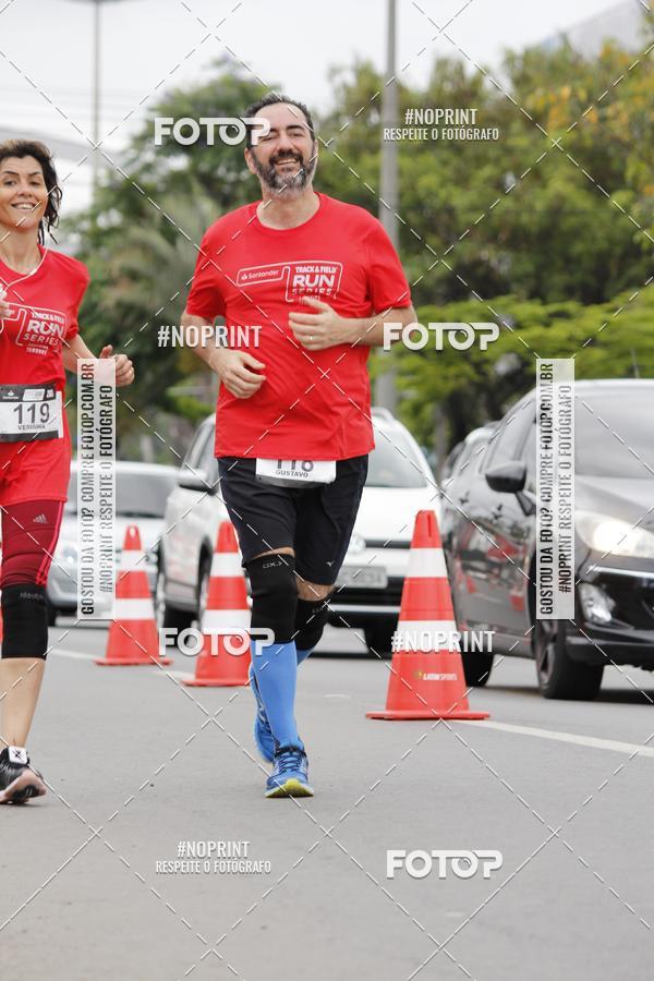Buy your photos of the eventSantander Track & Field Run Series - Shopping Tambor on Fotop