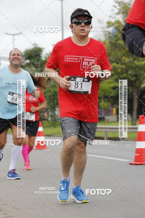 Buy your photos of the eventSantander Track & Field Run Series - Shopping Tambor on Fotop