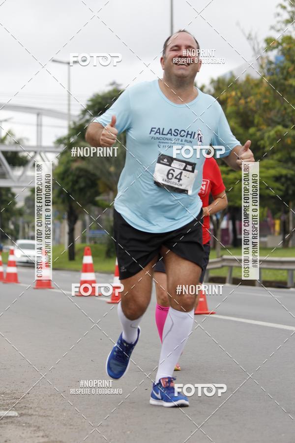 Buy your photos of the eventSantander Track & Field Run Series - Shopping Tambor on Fotop