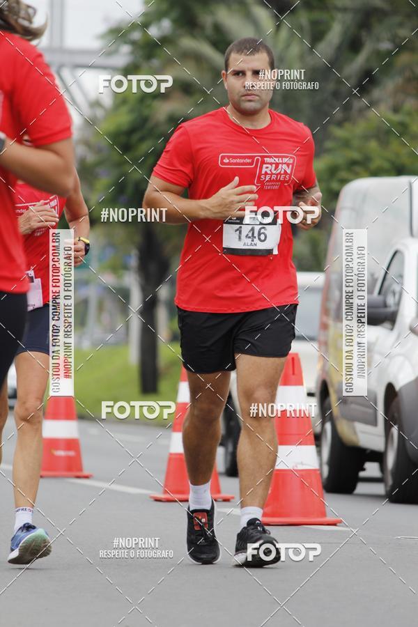 Buy your photos of the eventSantander Track & Field Run Series - Shopping Tambor on Fotop