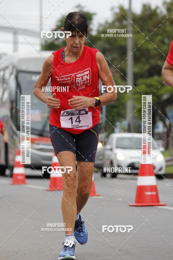 Buy your photos of the eventSantander Track & Field Run Series - Shopping Tambor on Fotop