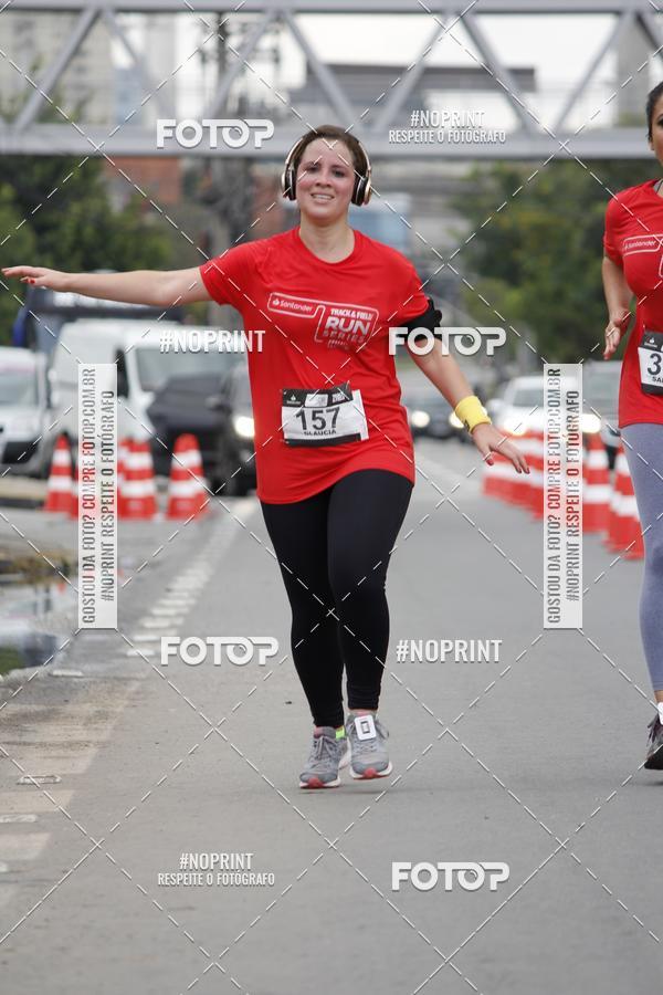Buy your photos of the eventSantander Track & Field Run Series - Shopping Tambor on Fotop
