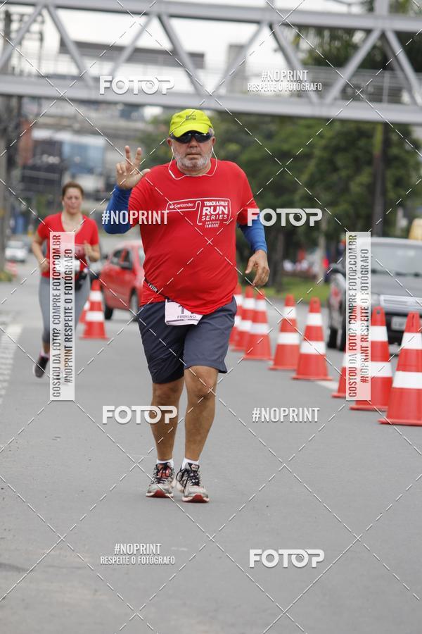Buy your photos of the eventSantander Track & Field Run Series - Shopping Tambor on Fotop