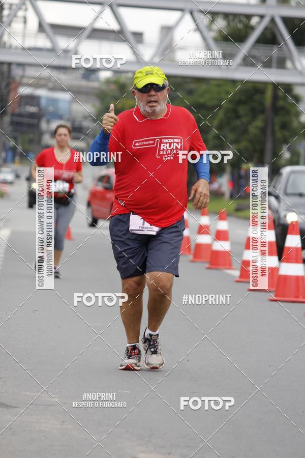 Buy your photos of the eventSantander Track & Field Run Series - Shopping Tambor on Fotop